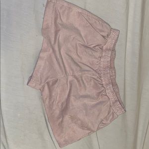 pink shorts
